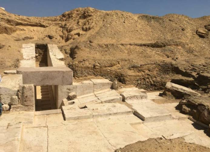 Ministerio de Antigüedades egipcio anuncia el nuevo descubrimiento de una pirámide
