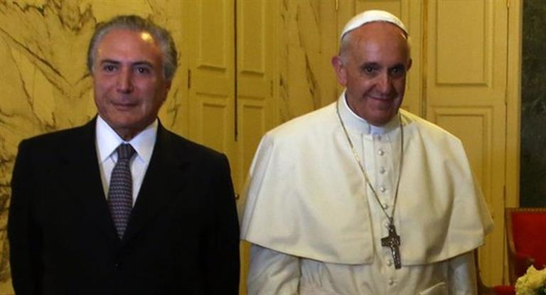 El Papa Francisco le dijo que no a Temer para visitar Brasil y criticó el rumbo político del país