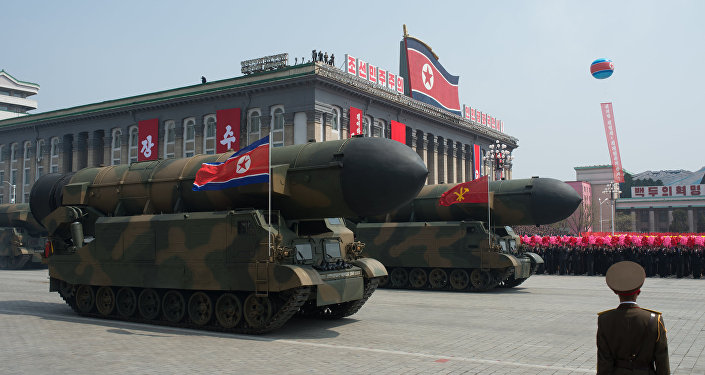Corea del Norte anuncia reforzamiento de arsenal nuclear ante presencia de portaaviones de EEUU