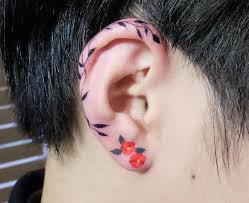 La tendencia de los tatuajes en el hélix que está conquistando Instagram
