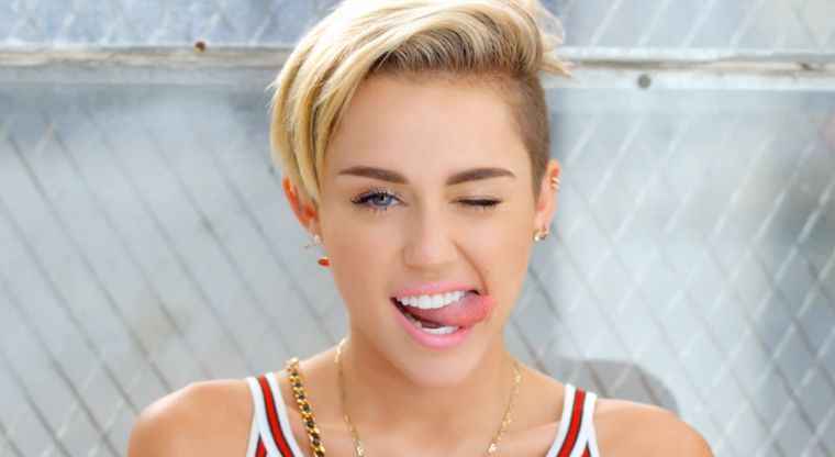 Hackers filtran fotografías íntimas de Miley Cyrus