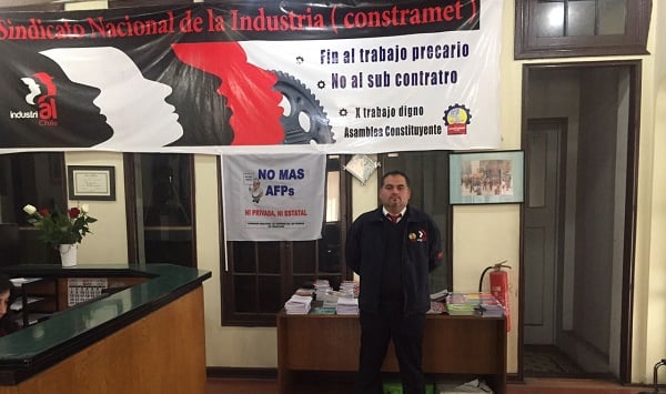 Dirigente sindical demanda a la Mutual de Seguridad de la CChC por despedirlo con fuero