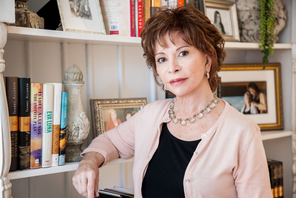 Isabel Allende, escritora: «Chile tiene una de las leyes más draconianas en el mundo respecto al aborto»