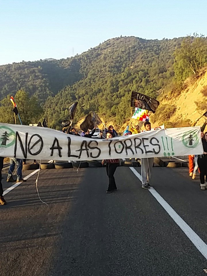 Olmué: Vecinos cortan ruta La Dormida en protesta por proyecto energético Los Rulos