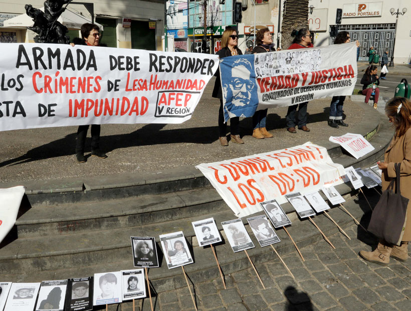 21 de mayo: Cuatro detenidos por manifestación de organizaciones de DD.HH. en Valparaíso