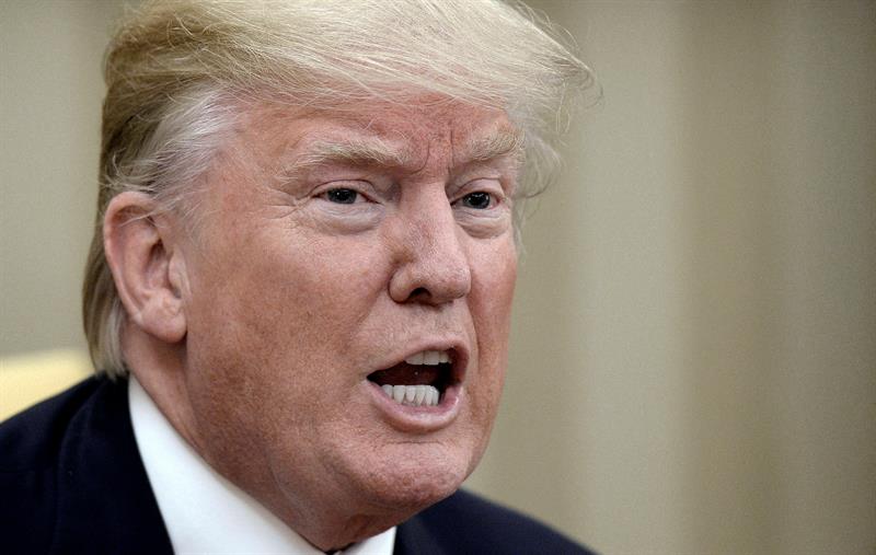Trump critica al Departamento de Justicia por «ablandar» su prohibición de viaje