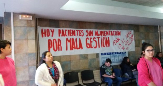 Denuncian que pacientes del Hospital San José fueron alimentados con postres y sándwiches tras falla en cocina del recinto