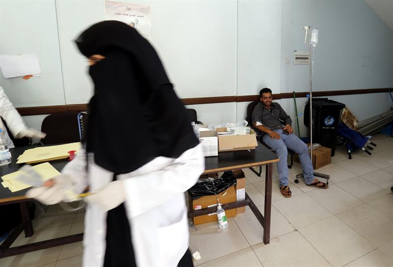 Aumentan a 570 los muertos y a 70.000 los casos epidemia de cólera en Yemen