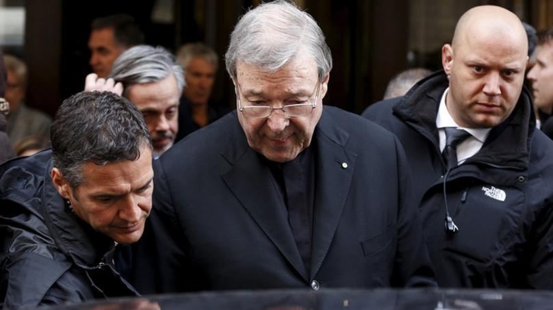 El «número tres» del Vaticano es acusado de múltiples abusos sexuales infantiles