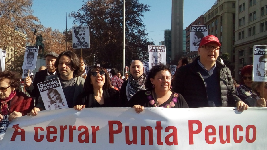 Alberto Mayol marcha exigiendo el cierre de Punta Peuco