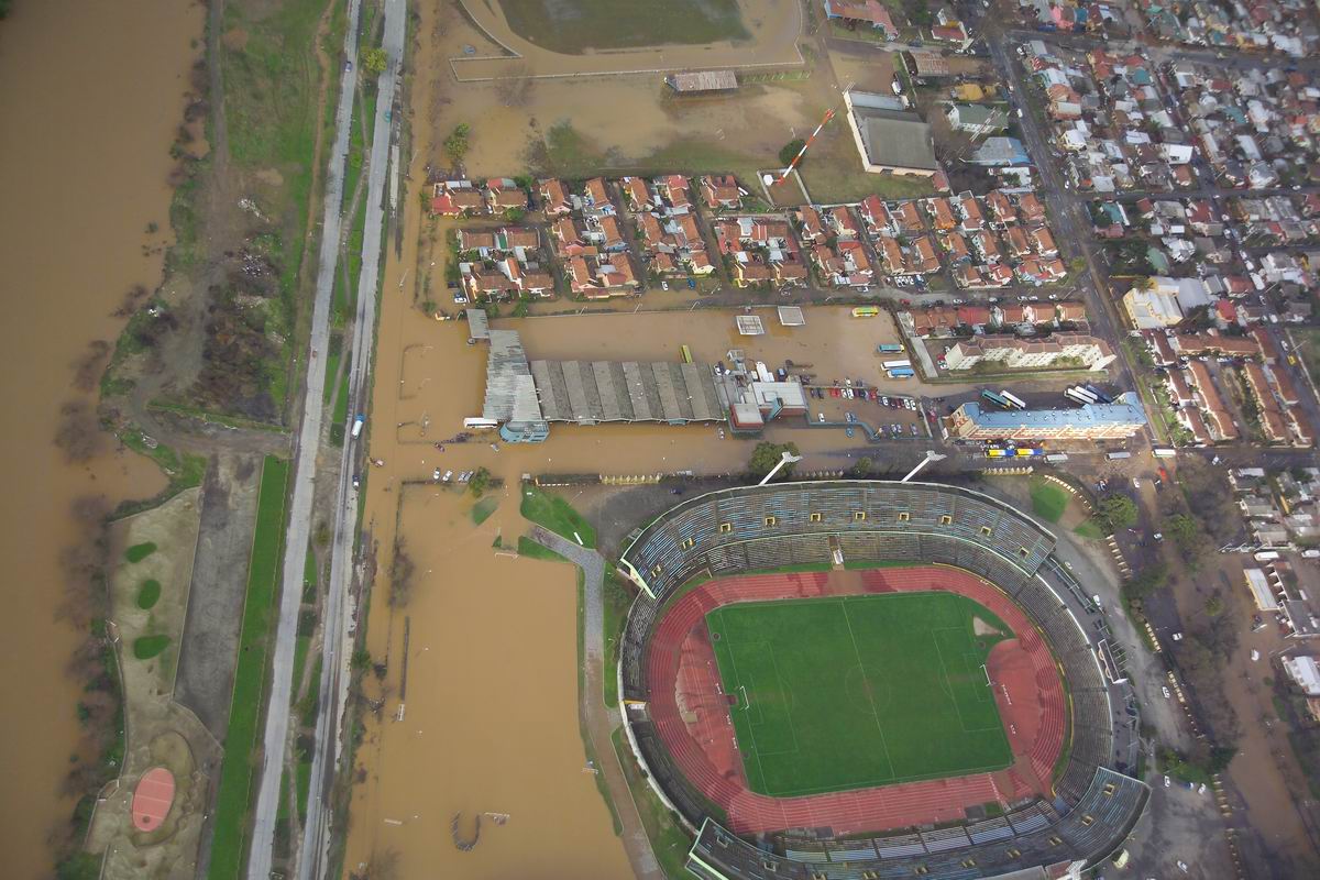 Concepción: Indemnización de 1 millón de pesos a vecinos por inundaciones del 2006 en Collao
