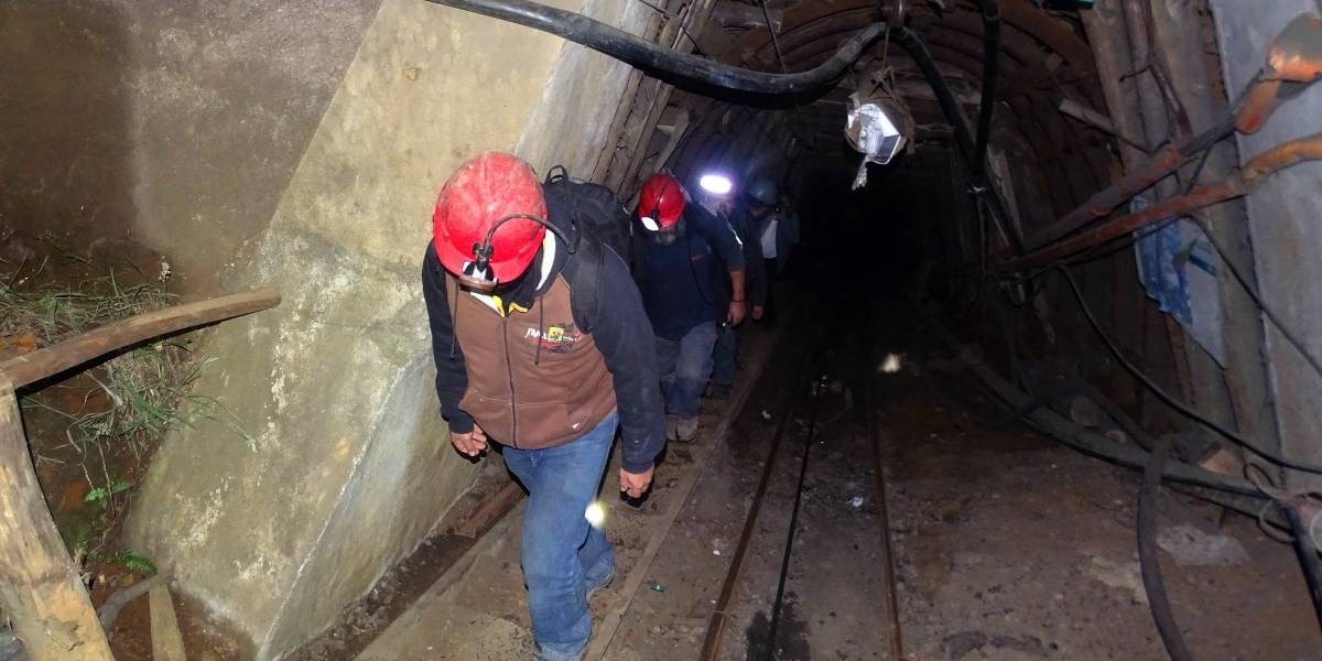 Chile Chico: Familiares dicen que autoridades decidieron suspender las labores de búsqueda de mineros