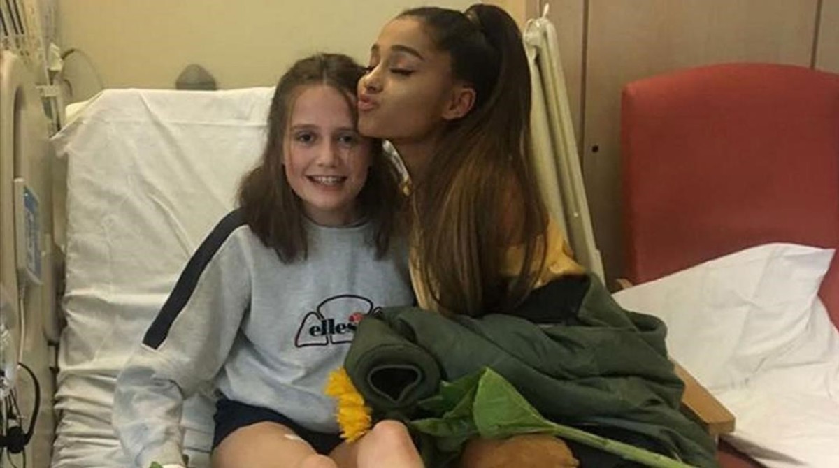 Ariana Grande visitó a víctimas del atentado en Manchester