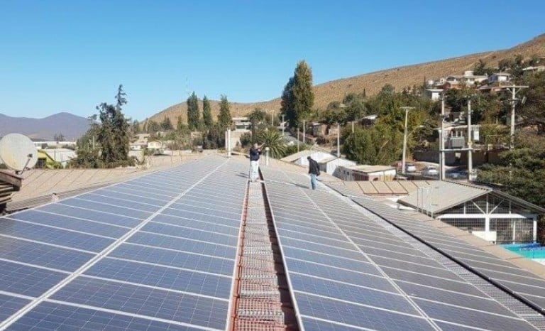 Hospital de Illapel estrena sistema fotovoltaico para generar energía