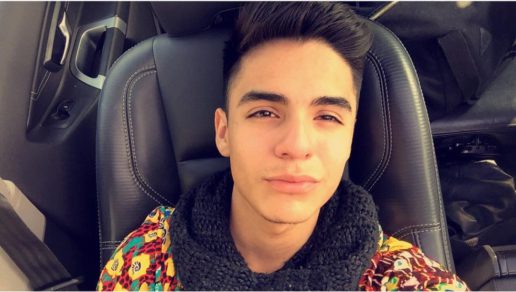 Leo Méndez Jr sorprende con osado colaless