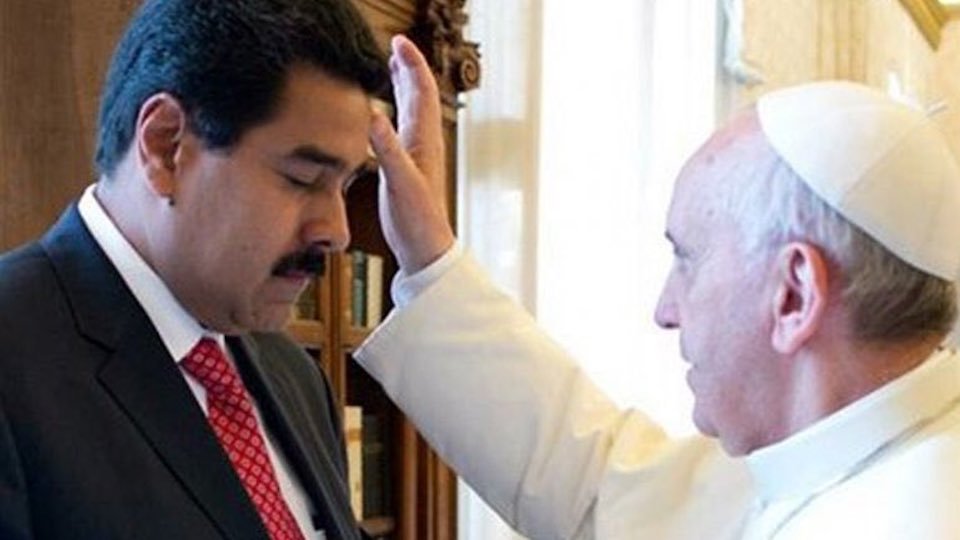 Venezuela: Maduro pide intervención del Papa Francisco para «frenar la violencia opositora»