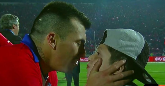 ¡Salió jugando! El enternecedor mensaje de Gary Medel a sus hijos que sacó aplausos en las redes sociales
