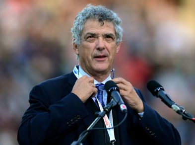 Escándalo: Federación Española pagó 36 millones de euros por camisetas de árbitro que nunca usaron