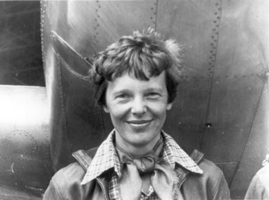 Esta es la foto que explica una macabra nueva teoría sobre la muerte de la piloto Amelia Earhart