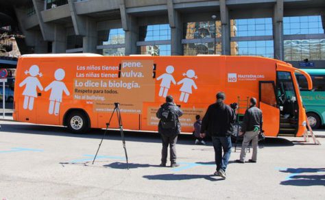 El “Bus de la Diversidad”: La respuesta del Movilh a transfóbica campaña de grupo español Citizen Go
