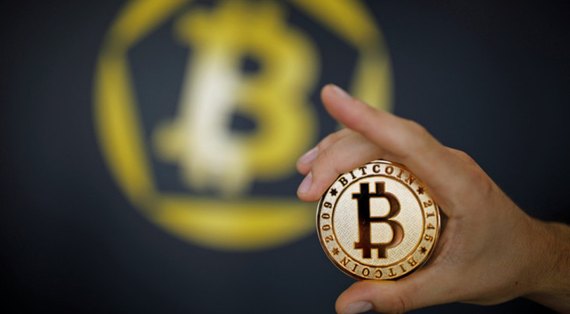 Duro golpe al bitcóin: el mercado de criptodivisas pierde 10.000 millones de dólares en 24 horas