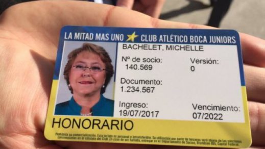 Presidenta Bachelet es nombrada socia honoraria de Boca Juniors