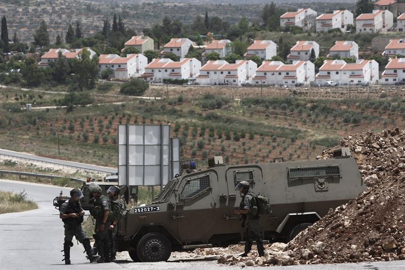 Cisjordania: Joven palestino ingresa a vivienda y asesina a tres integrantes de una familia judía
