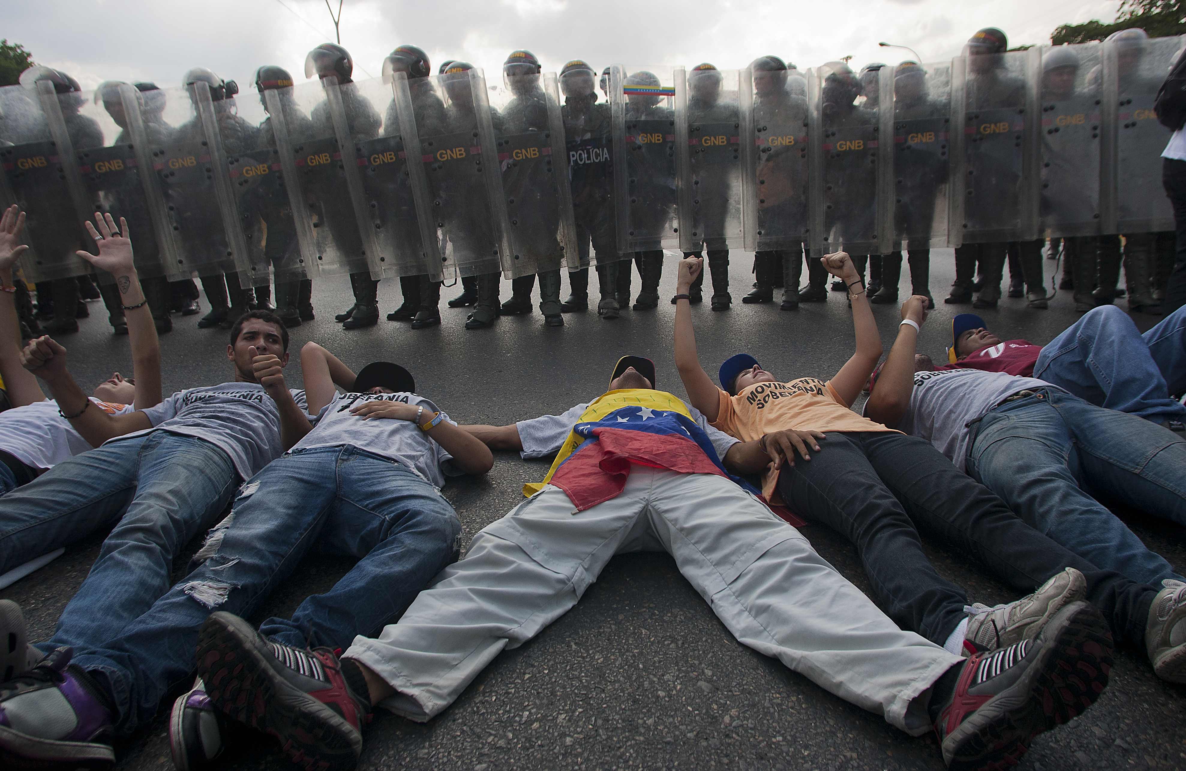 Venezuela,  la fortaleza del proceso revolucionario y los errores objetivos de la MUD