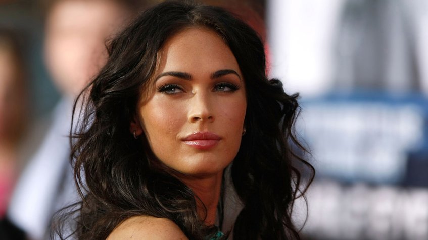 Megan Fox causa controversia tras vestir a su hijo de princesa Megan Fox causa controversia tras vestir a su hijo de princesa