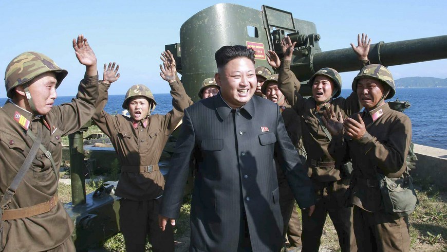 Kim Jong-un defiende sus «valiosas» armas nucleares frente amenazas de Trump