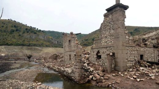 Un pueblo sumergido en España surgió de las aguas tras una sequía