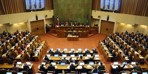 Cámara de Diputados y Universidad de Chile firman acuerdo para evitar plagio