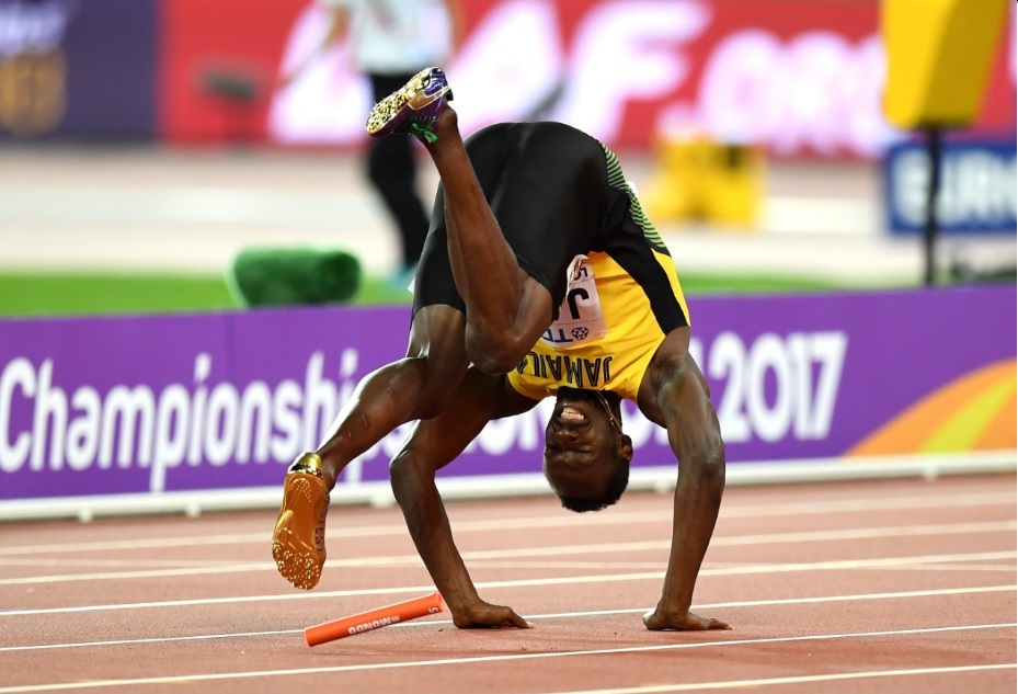 VIDEO: Polémica: Diario inglés detalla «la farra» de Bolt antes de su fallida última carrera