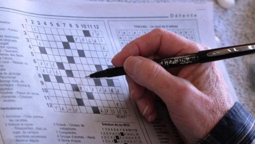 Hacer crucigramas puede mantener su cerebro 10 años más joven