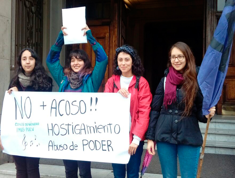 Valparaíso: Estudiantes PUCV denuncian a tres docentes del Instituto de Música por acoso y abuso sexual