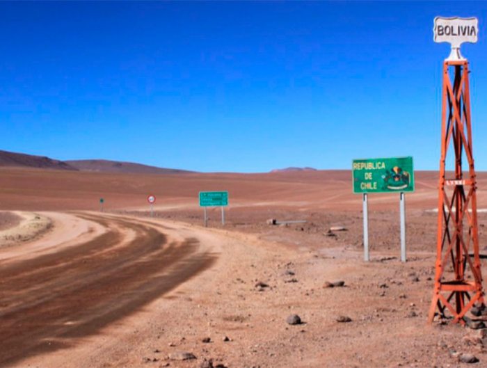 Bolivia invertirá 5,7 millones de dólares para abrir zanjas en pasos ilegales con Chile