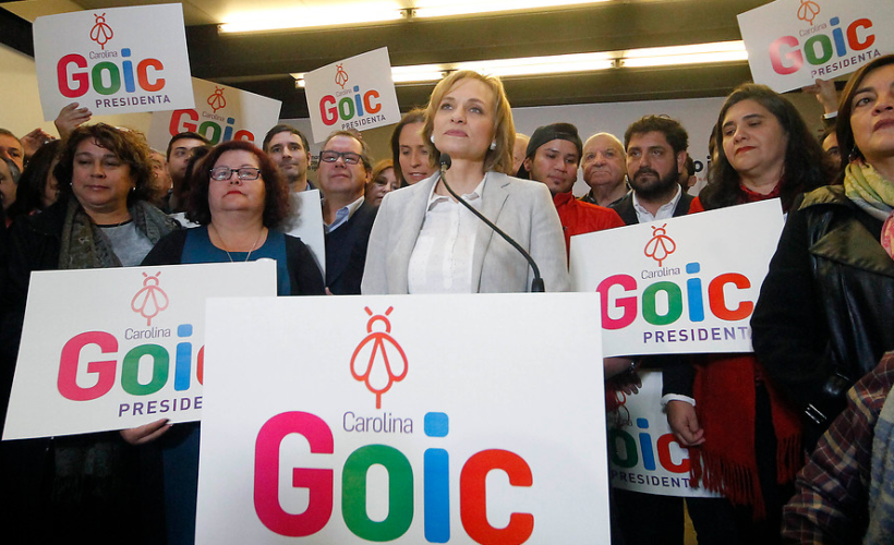Carolina Goic dice que le causan gracia los guiños de Piñera a la DC