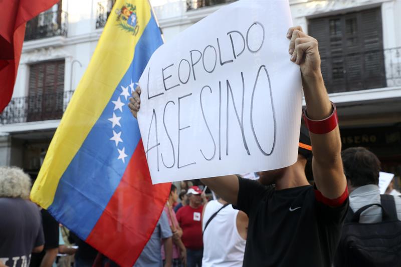 Gobierno venezolano repudia ataque a la embajada de España en Caracas
