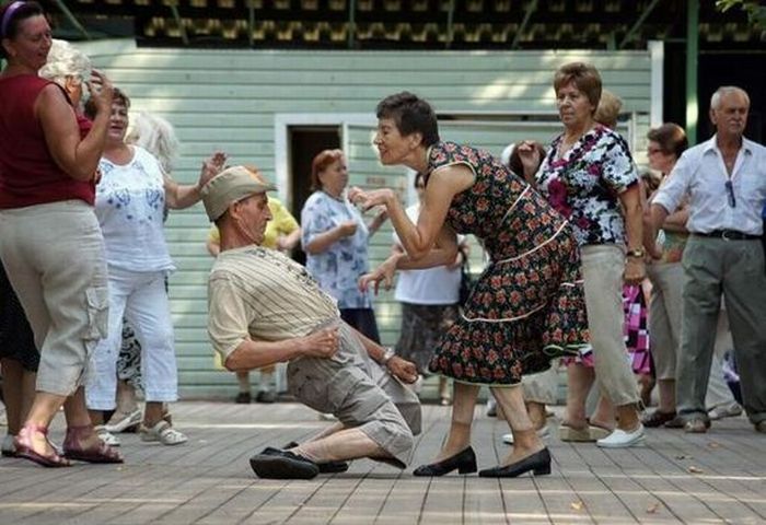Bailar puede revertir los signos de envejecimiento cerebral en los adultos mayores
