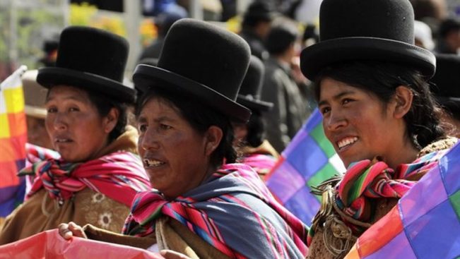 Bolivia: Cientos de mujeres se movilizan para pedir la legalización del aborto