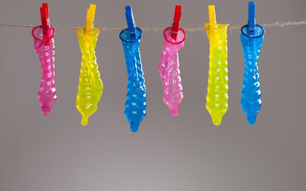Marca premia los mejores relatos eróticos con invitación a formar parte de su equipo de «testeadores de condones”