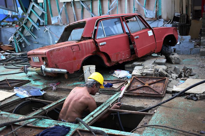 China envía a Cuba 86 toneladas de ayuda para los afectados por el huracán Irma