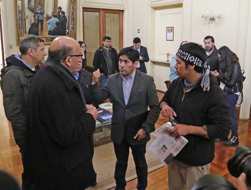 Asociaciones de Municipalidades con alcalde mapuche pide «una nueva Constitución que nazca del pueblo y entregue derechos a todos»