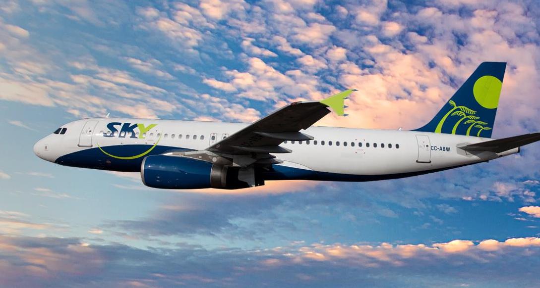 Sky Airlines deberá indemnizar con $10 millones a pasajero sacado a la fuerza de avión