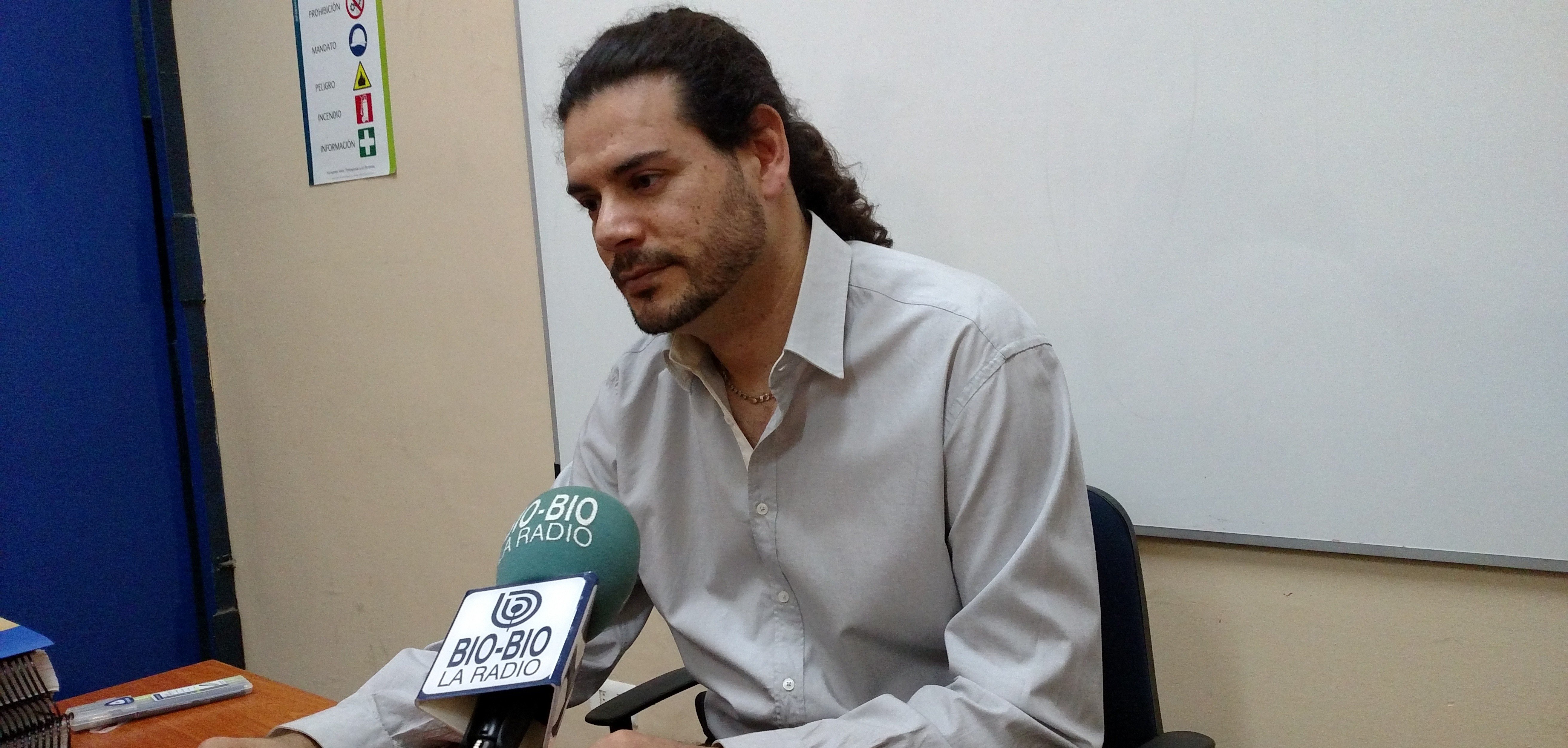 Mundo cultural, social y político se une en campaña por liberación de Jorge Mateluna