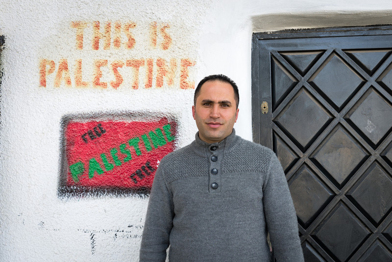 Defensor de derechos humanos palestino Issa Amro se declara en huelga de hambre