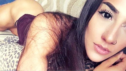 «Miss Iron Bum»: la joven fisicoculturista que transformó su cuerpo para superar el bullyng
