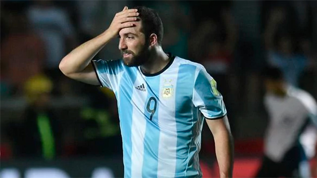 Sampaoli volvió a dejar afuera a Gonzalo Higuaín en la selección argentina