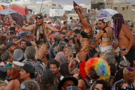 “Burning Man” es el festival más desquiciado del mundo y estas fotos lo demuestran