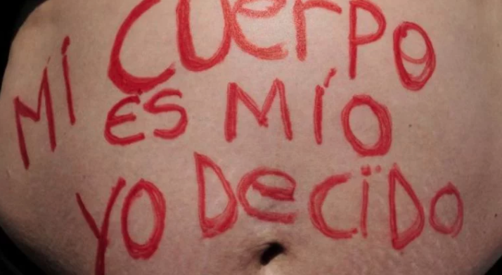 Diputados bolivianos aprueban ampliación de casos de aborto legal
